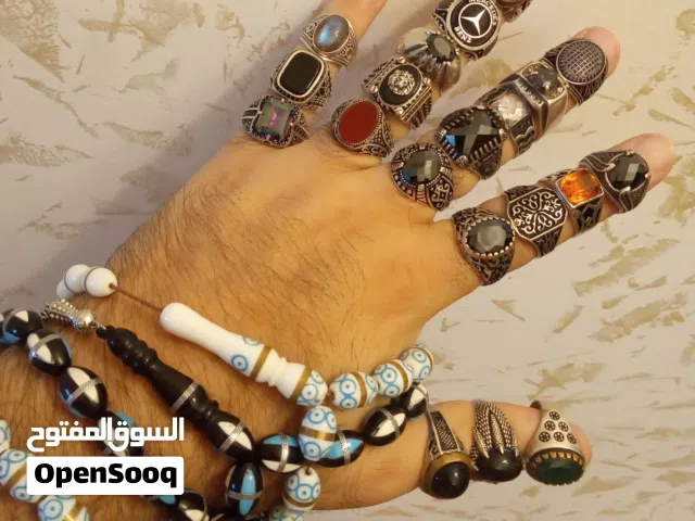 خواتم فضه رجالي مطعمه بالحجر الكريم