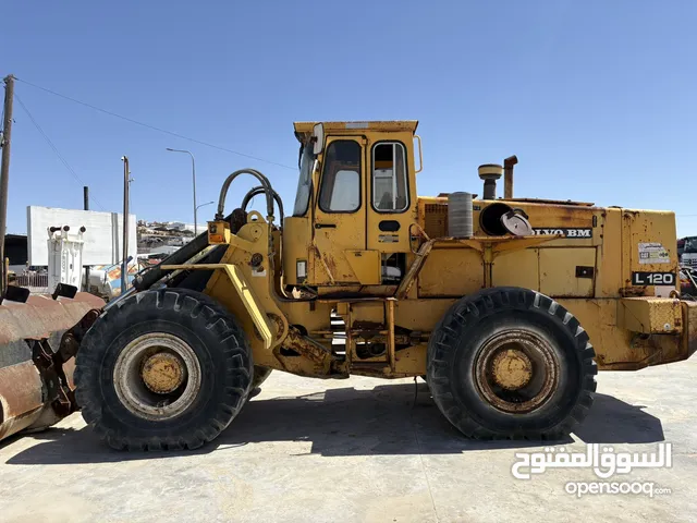 فولفو L120 حرة