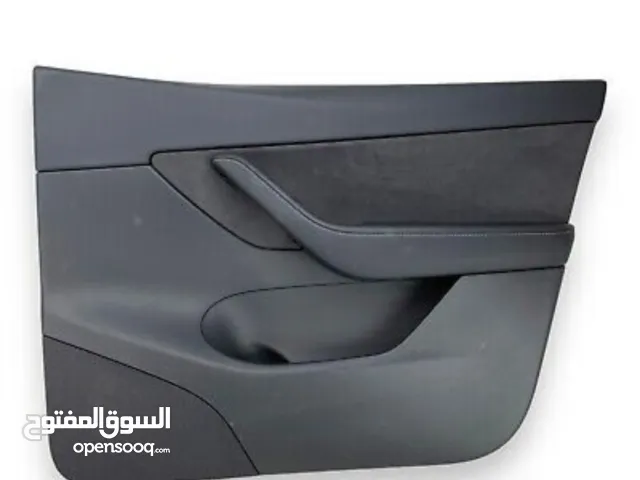 بطانات و زجاج ابواب أمامي تسلا Y