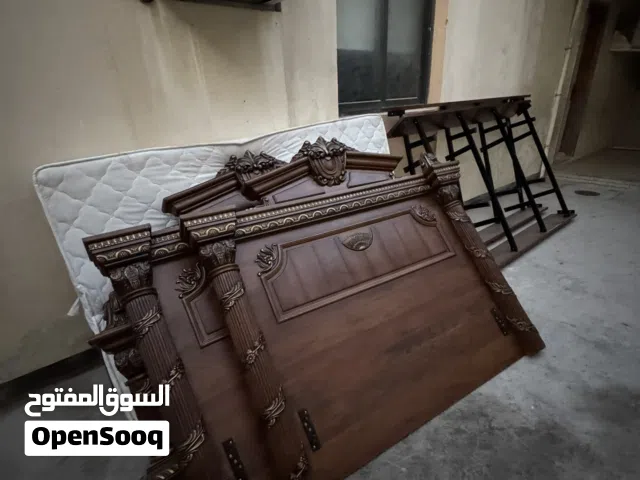 للبيع غرفتين نوم بحالة شبه جديد