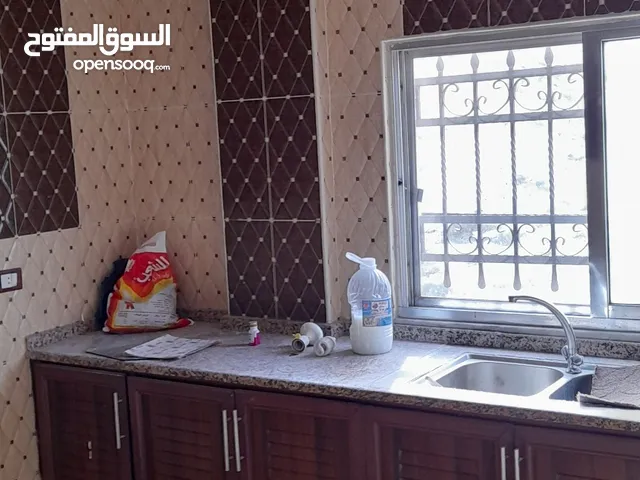 100 m2 2 Bedrooms Apartments for Rent in Zarqa Other