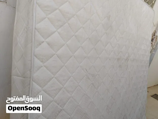 فرشة  تخت مزدوج مقاس 180*200 السعر قابل للتفاوض