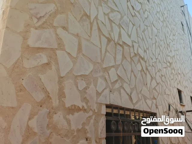 250 m2 More than 6 bedrooms Townhouse for Sale in Zarqa Hay Al-Rasheed - Rusaifah