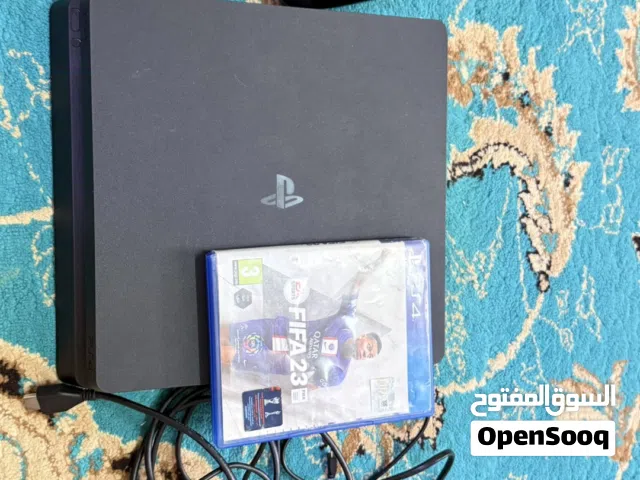 PlayStation 4 PlayStation for sale in Al Dakhiliya