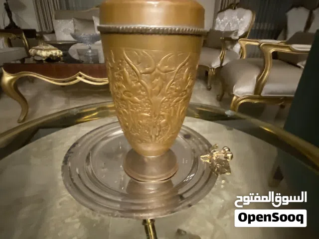 مزهرية بلون نحاسي جميل