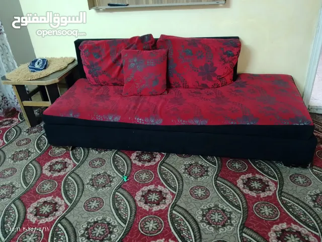 غرفة جلوس مستعملة بحالة جيدة