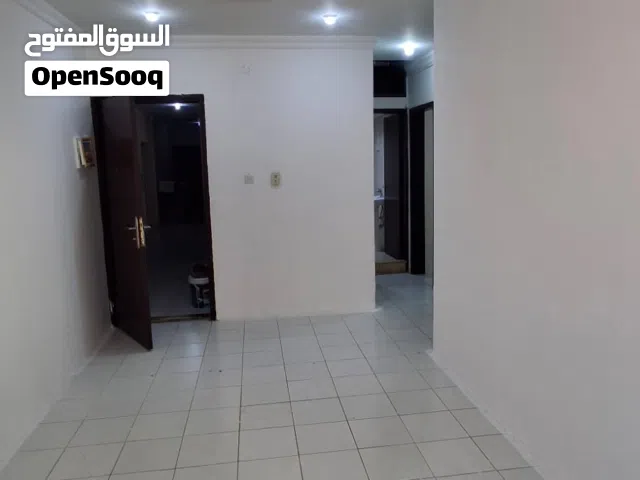 شقه للايجار  عائلات وعزوبي  وافدين فقط