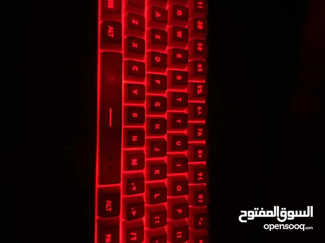 كيبورد وماوس للبيع حالة وكالة مستعملة 2 يومين فقط ونظيف جدا