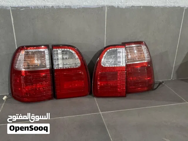 للبيع ليتات لكزس ستيشن lx 470 نضيفات جدا مع الفيش موديل 1998 إلى 2007 نضيف وماعليهن كلام امورهن طيبه