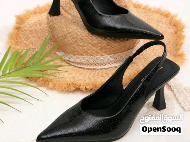 كعب جديد  لامع  جميل جدا