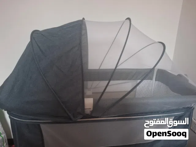 سرير أطفال جديد بسبب السفر