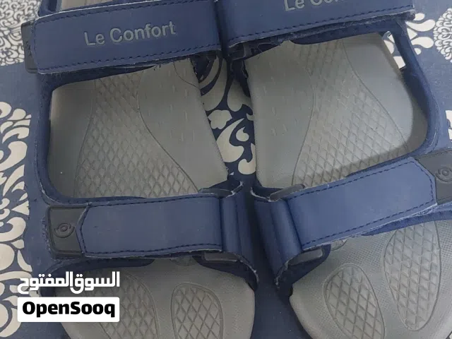 Sandals for man markt Le confort saiz 40