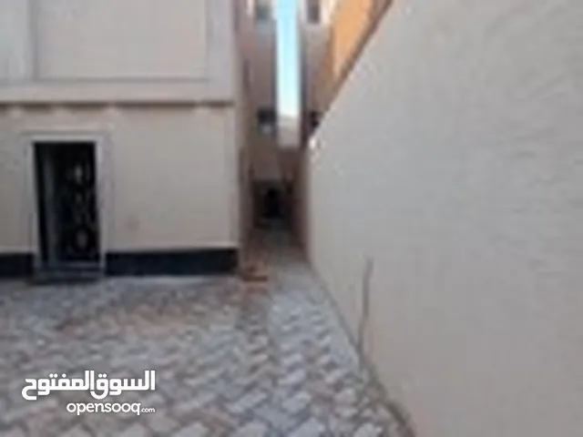 363 m2 5 Bedrooms Villa for Rent in Al Riyadh Okaz