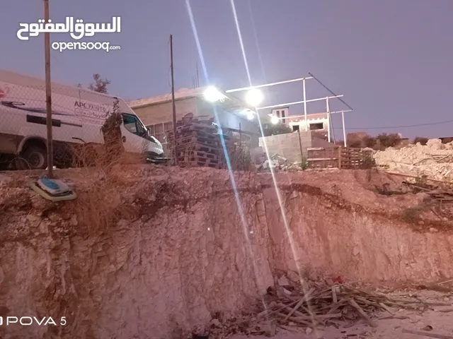 بيت للبيع مساحه البيت 90 م على قطع ارض 630 م طابوا طوباس الموقع شارع طوباس الفارعه بيت جاهز السكن
