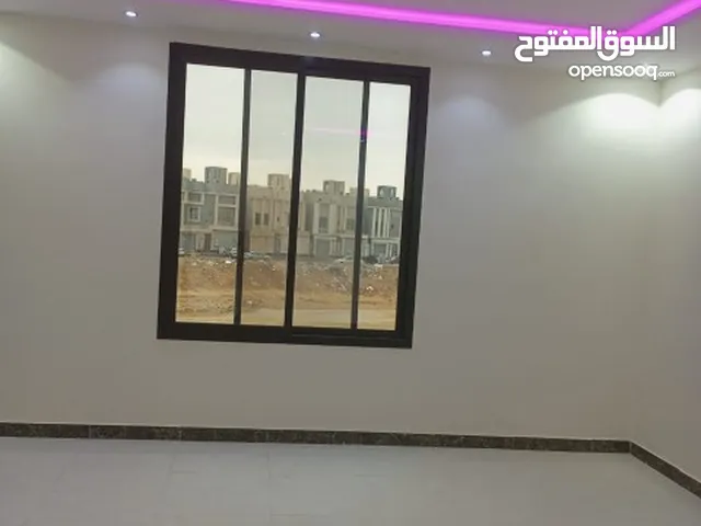 300 m2 4 Bedrooms Villa for Rent in Al Riyadh Ar Rimal