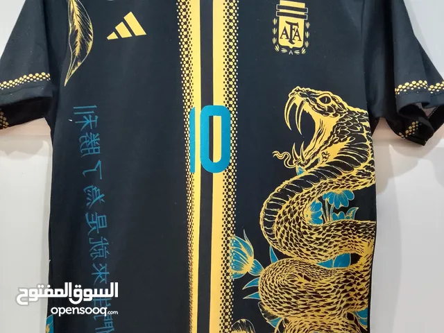 Argentina special edition dragon kit black Messi.  SIZE Medium