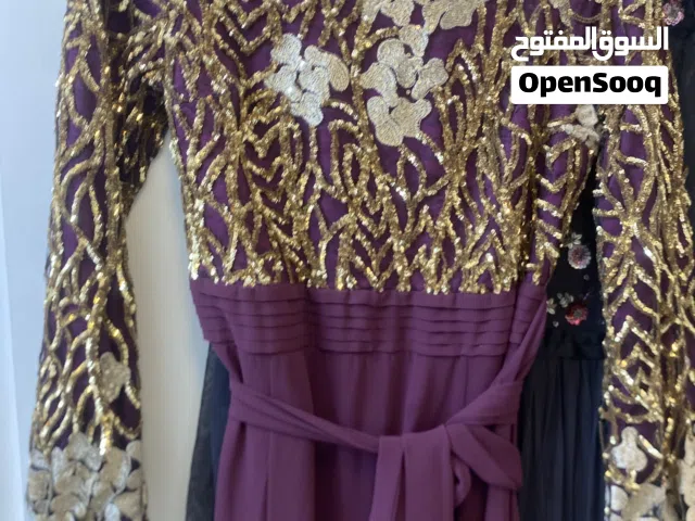 فساتين بحاله ممتازه و لأجواء رائعه بسعر ممتاز جدا الاثنين