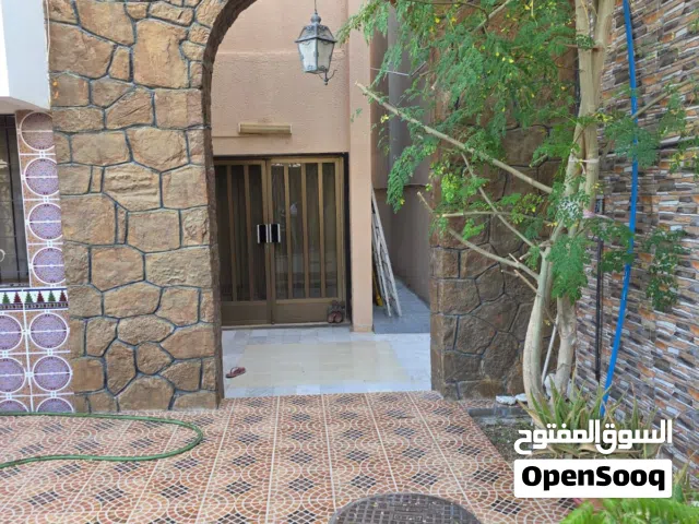 للجادين فقط ....منزل بتحفة معماريـــــــــةّ في منطقة القرم ....للبيــــــع
