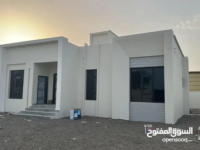 منزل للبيع في بدي العمود المساحه 208 عدد الغرفه 3+ مجلس وصاله + 4 دوراة مياه + مطبخ + مخزن