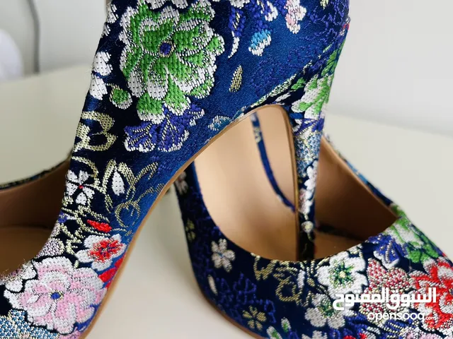 Prada, Steven Madden