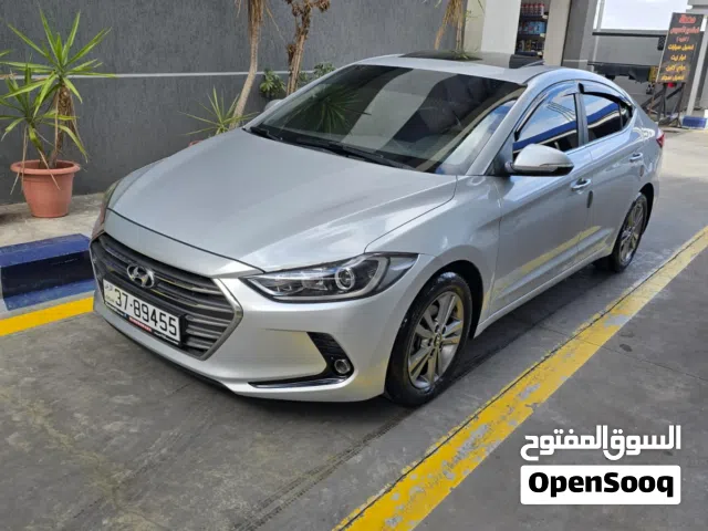 هيونداي افانتي 2017 فل الفل مع فتحه اعلى صنف بريميوم فحص كامل 7جيد