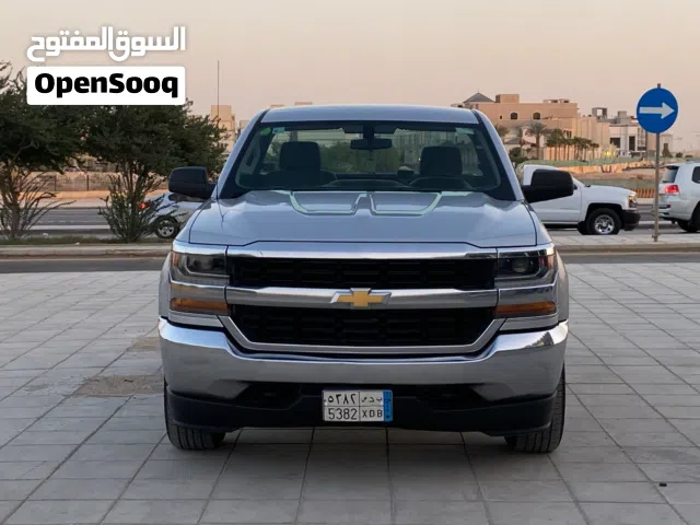 2018 شيفروليه سلفرادو Standard