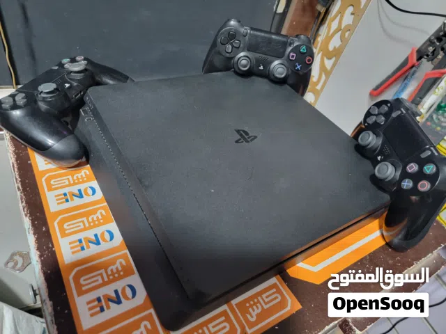 بلاستيتشن s4 slim بذاكرة 800جيجا حديث واثنين يدات وكالة