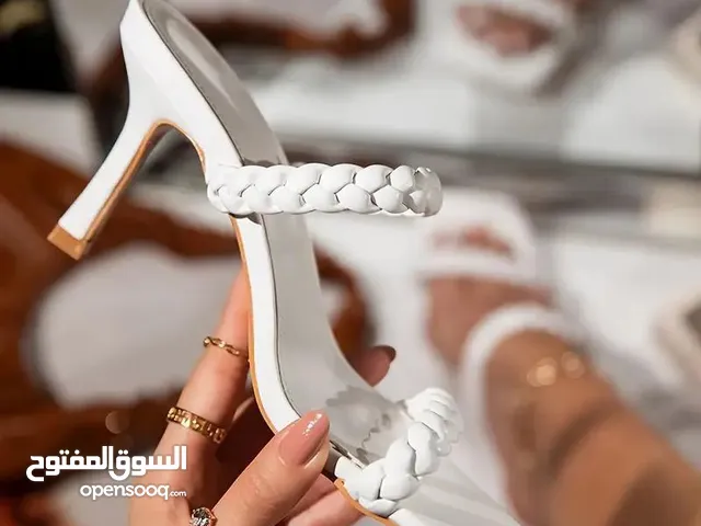 حذاء كلش حلو كل قياسات متوفره