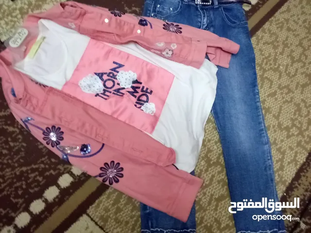 فساتين بحال الجديد بلبسو من عمر 7 لااا 10 سنوات سعر القطعه 5 دنانير يوجد خدمة توصيل
