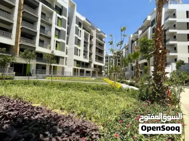 شقه للبيع بدون اي وسيط وسعرها قابل للتفاوض 3 غرف لقطة في التجمع بجوار كمبوند هايد بارك في The Icon