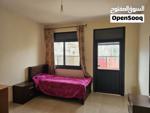 غرفة برايفت مع برندة للايجار – قريبة من وسط البلد – 10 دقائق عن دوار المنارة – قرب مستشفى رام الله