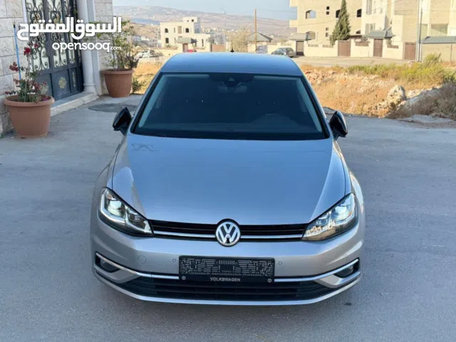 Golf  mk7.5 ماطور 1.5 فل اضافات عدادات ديجتال iq drive