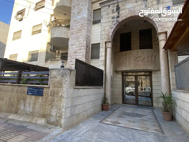 190 m2 4 Bedrooms Apartments for Rent in Amman University Street