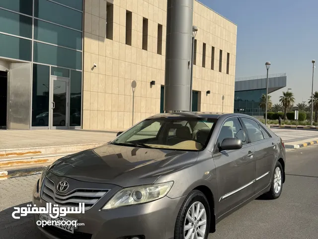 كامري GLX موديل 2011