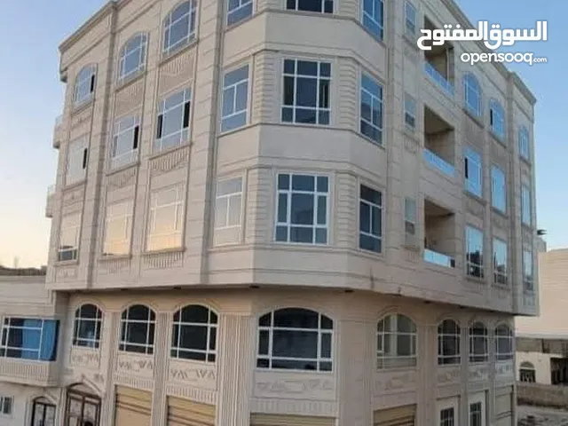Building for Sale in Sana'a Hayel St.