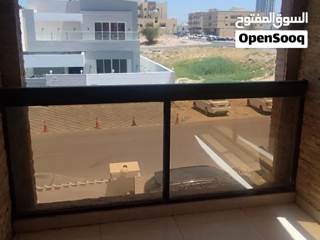 غرفة ماستر راقية للإيجار داخل فيلا عائلية هادئة