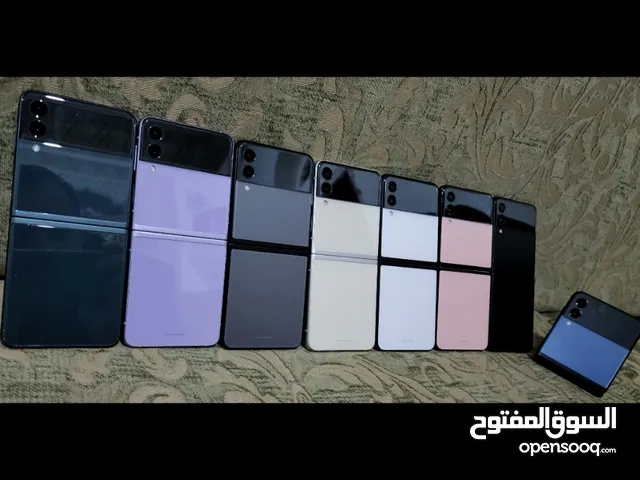 Samsung Galaxy Z Flip3 5G 256 GB in Sana'a