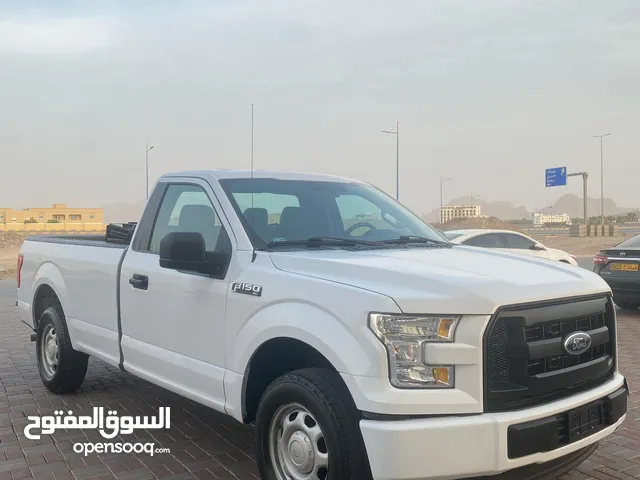 Ford F-150 2017 in Al Dakhiliya