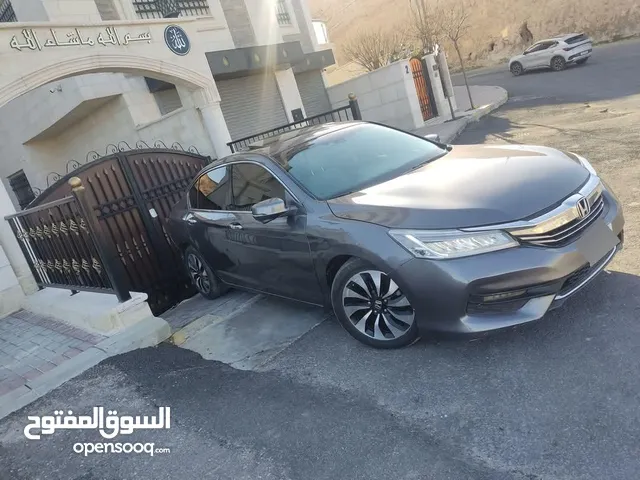 هوندا أكورد موديل 2017 فل كامل للبيع بسعر مغري جدا