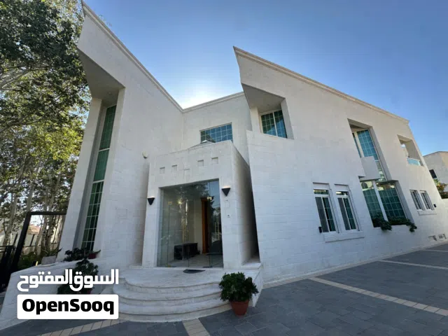 900 m2 5 Bedrooms Villa for Sale in Amman Abdoun