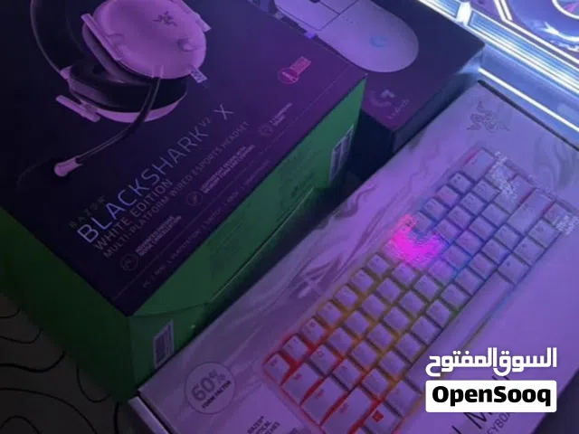 Keybored mouse and headset