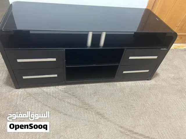 طاولة تلفاز