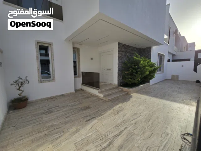 500 m2 More than 6 bedrooms Villa for Sale in Tripoli Al-Serraj