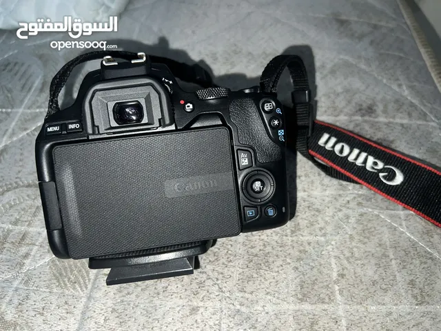 كاميرا canon250d +جيمبال RONIN3min +مثبت كاميرا zomei +عدسة كانون عدد 2 +كارت كاميرا الاساسي +شنتة