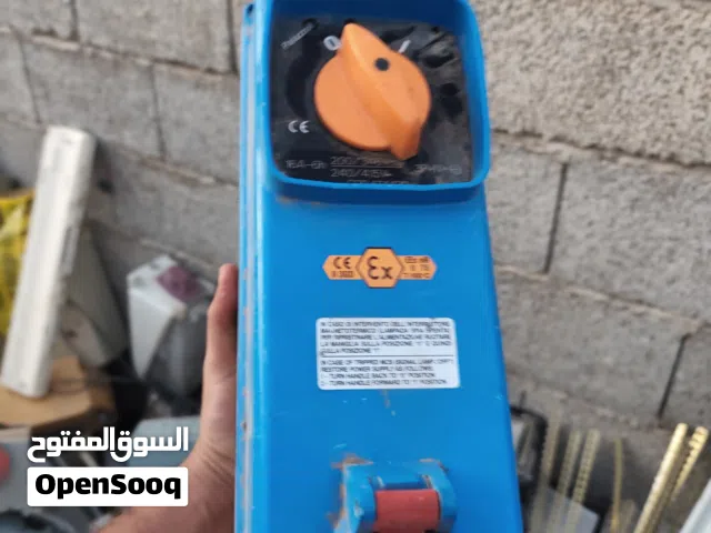 السلام عليكم عندي اصانف كلها جديد كهرباء فواصل وتاكوات وقلابات