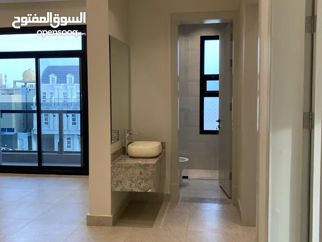 215 m2 3 Bedrooms Apartments for Rent in Al Riyadh Al Yarmuk