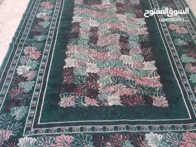 ثلاث سجادات امورهم تمام للبيع بسعر 25 دينار الموقع مادبا للتواصل واتس