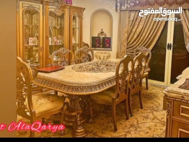 شقة للبيع في روكسي ، مصر الجديدة    277 م² تطل على : الواجهة السعر:  8,600,000  جنيه  اتجاه الشقة :