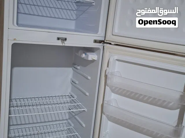 ثلاجة للبيع