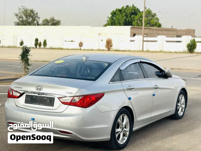 2011 هيونداي سوناتا Limited